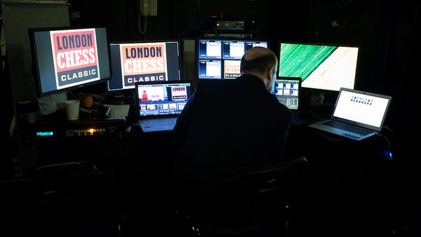 L’excellence française également représentée à Londres par le MI Etienne Mensch, en charge de la retransmission des parties (photo Spectrum Studios)