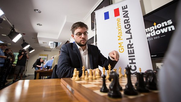 Inside the St-Louis Chess Club, each player has a large banner bearing his name (photo Spectrum Studios).