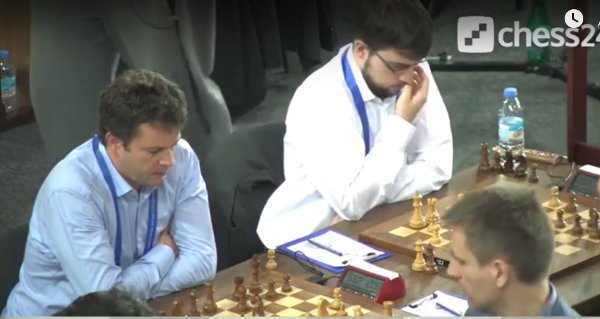 Boards 1 & 2 during the decisive match against Russia (image Chess24).