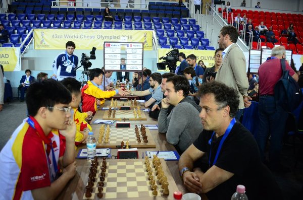 The beginning of Round 4 match Vietnam-France (photo Chessbase).