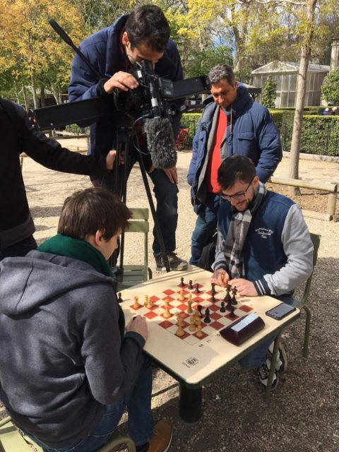 Blitz sequence for Eurosport, filmed in the Jardin du Luxembourg (Paris), with GM Jules Moussard (photo : 7L Brand Agency).