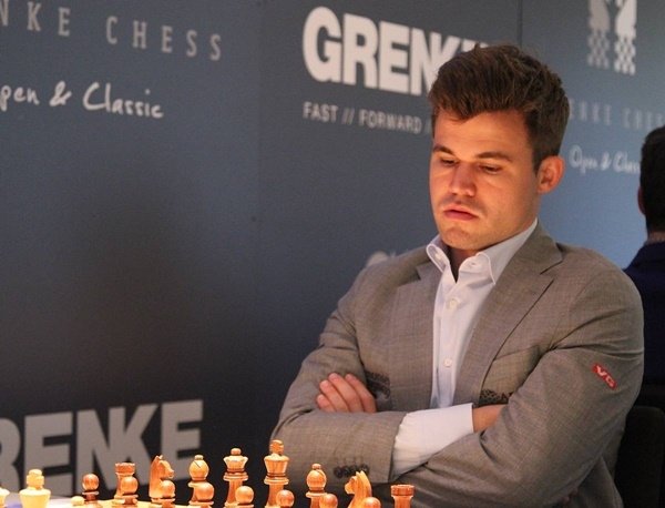 Carlsen over the moon in Grenke. (Photo George Souleidis).