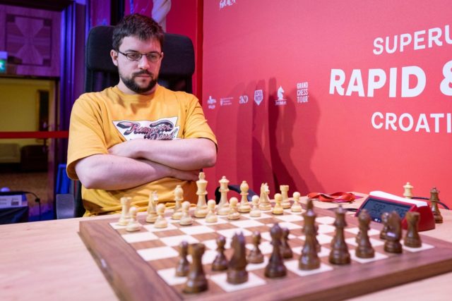 Le t-shirt jaune spécial blitz ! (Photo : Grand Chess Tour).