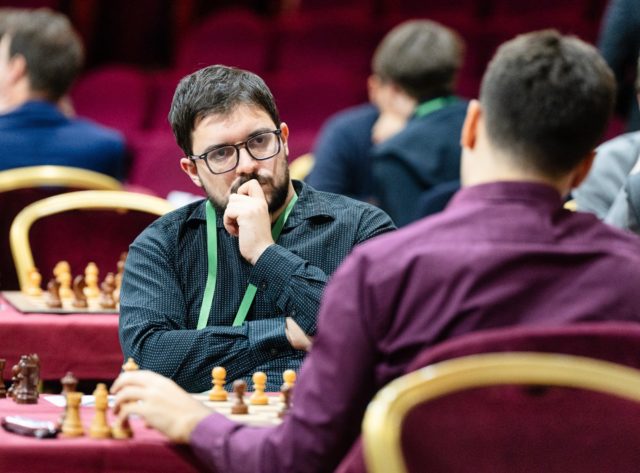 MVL Beats Sarin In Speed Chess Opening Match 